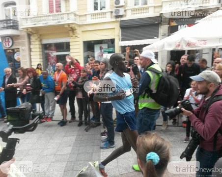 Кениец спечели 