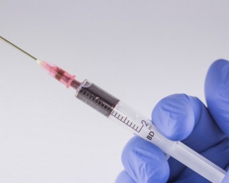 Солена глоба, ако откажеш ваксина! Засега - в Германия