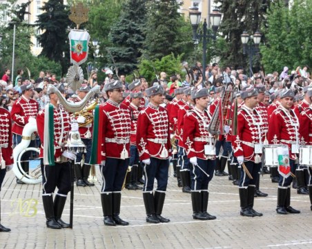 Военни оркестри с безплатен концерт в НДК