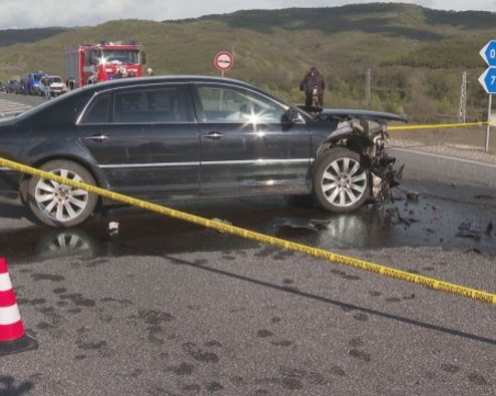 Очевидци на мелето с Местан: Няма как да не е спрял на знака