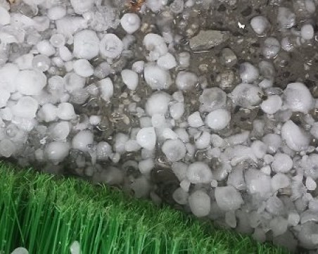 13 000 ракети ще борят градушките, премиерът обеща държавна помощ за щетите