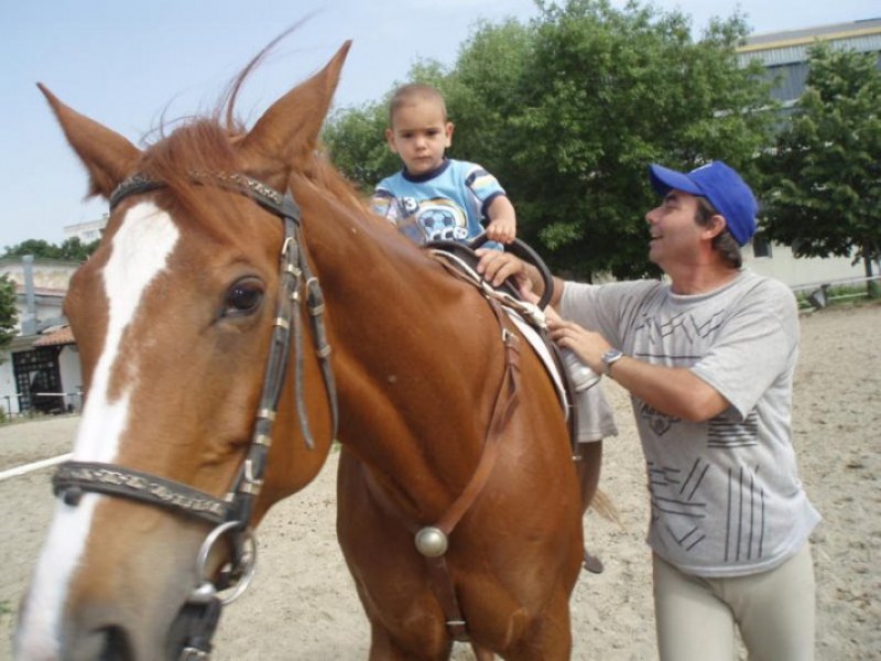 Откриват зона за езда за хора с увреждания в Пловдив