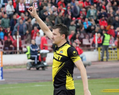 Край на спекулациите! Неделев преподписа с Ботев