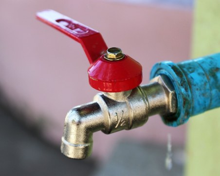 Инвестират 2 млрд. във ВиК, подобряват живота на над 2 млн. българи