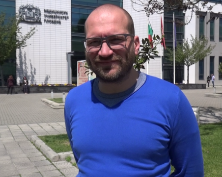 Младите лекари на Пловдив: Д-р Димов изследва нов метод за ранно диагностициране в пулмологията