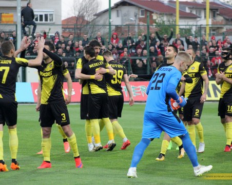 Ботев без двама наказани днес, Перейра се завръща