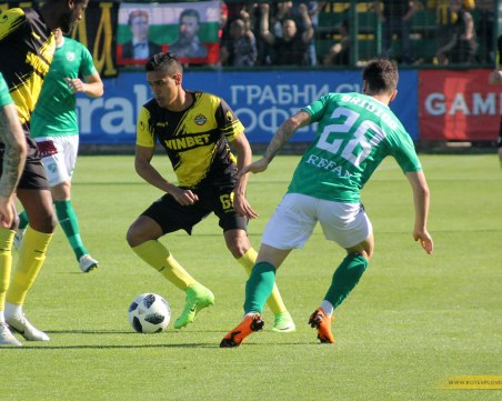 Ботев вече мисли за Купата - загуби у дома от Берое ВИДЕО