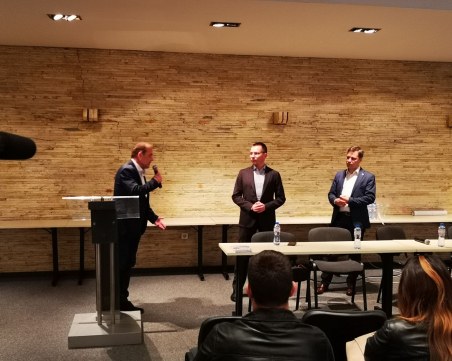 Джамбазки към превозвачите: Да спрем фалита на българските превозвачи