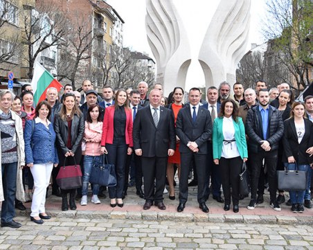 Джамбазки: Наглост и политически цинизъм е искането на Турция за изучаване на официален турски език у нас!