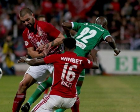 Лудогорец удържа ЦСКА, на две победи е от осма поредна титла