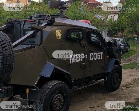 Повече от денонощие издирват убиеца от Костенец, търсят го с хеликоптери