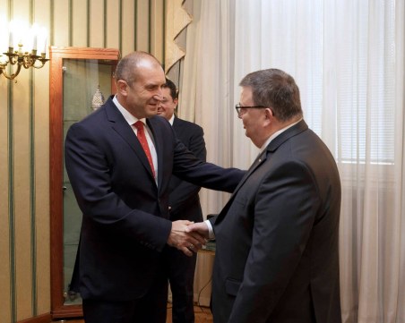 Цацаров след среща с Радев: Рано е за консултации за нов главен прокурор