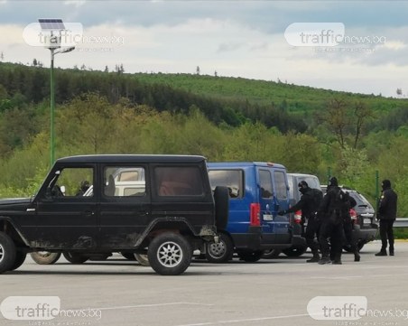 Убиецът от Костенец изтеглил парите си преди да изчезне