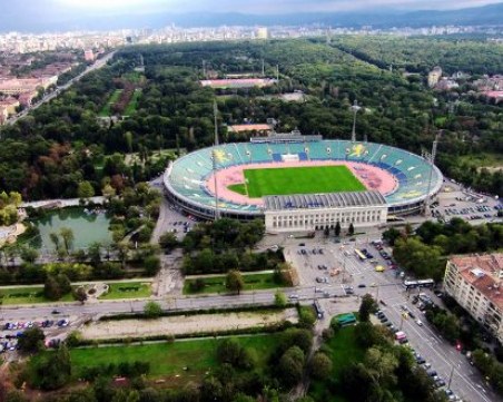 Искаме Световно по футбол, а имаме ли милиарди? Само стадионите – €330 млн.