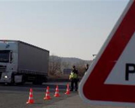 Товарни автомобили и автобуси под прицела на полицаите в цялата страна