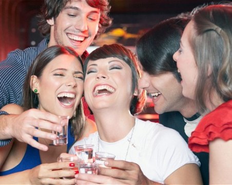 Вотът срещу баловете. Сухият режим се предаде в София и Търново