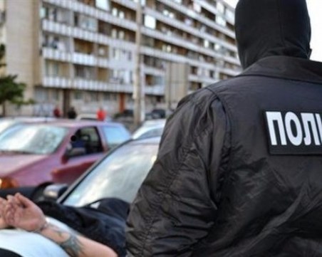 Арестуваха седем наркодилъри при спецакция в Стара Загора