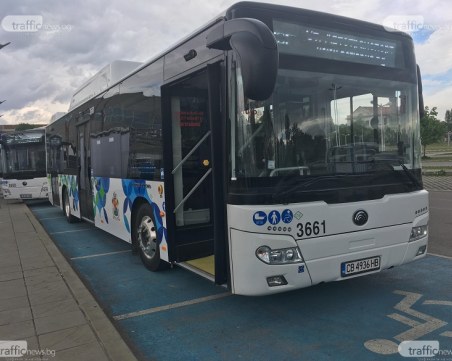 Столичният градски пак с нови автобуси. Този път обновена е линия №11