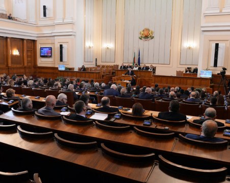 Окончателно: Няма да карат адвокатите да доносничат!