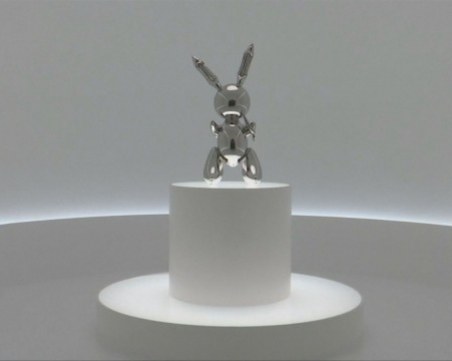 Продадоха скулптура на заек за рекордните 91 милиона долара