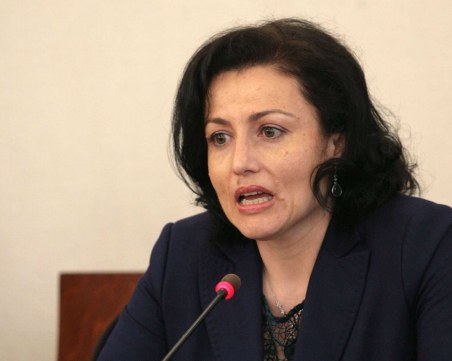 Танева с първо назначение като министър