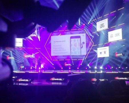 Заличаването на професиите! Кило сирене, салам... Роботи ни обслужват в магазина