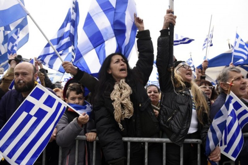 Гръцките медици се вдигат на протест! Приемат само спешни случаи