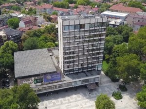 Общинският съвет подкрепи изготвянето на обемно проучване на Партийния дом за опера