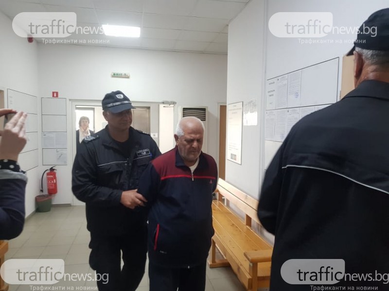 Кондукторът, блудствал с дете в Пловдив, остава в ареста
