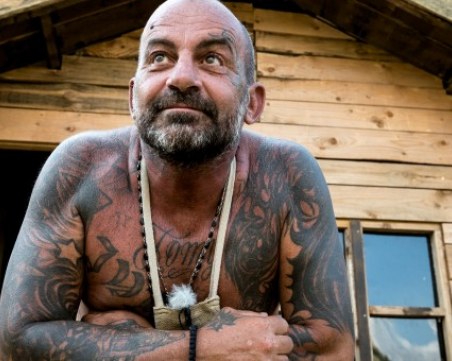 Колоритният участник от 