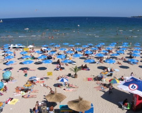 Няма 50 % свободна зона по плажовете на Черноморието? Вземат концесията