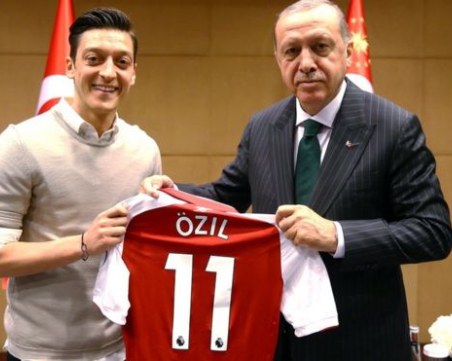 Месут Йозил вечеря с турския президент Реджеп Ердоган