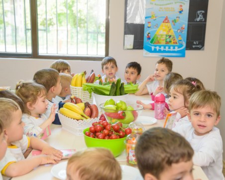 Не яж боклуци, а зеленчуци! Малчугани се учиха да готвят здравословно