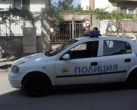 Пиян шофьор опита да подкупи полицай в Асеновград, подхвърли 45 лева в патрулка