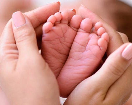 Полякиня роди шестзнаци - 4 момичета и 2 момчета