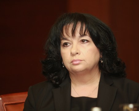 Производители на зелена енергия: Оставки на Теменужка Петкова и Иван Иванов