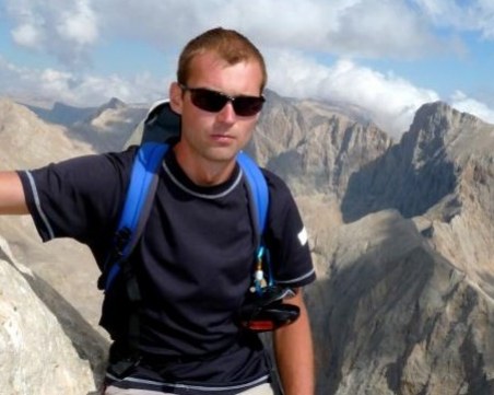 Родителите на загиналия алпинист Иван Томов събират пари да върнат тялото му