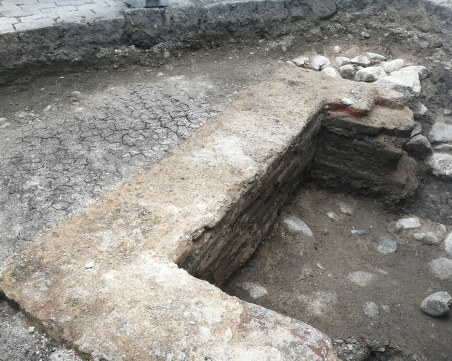 Уникална находка: Откриха античен гроб до 