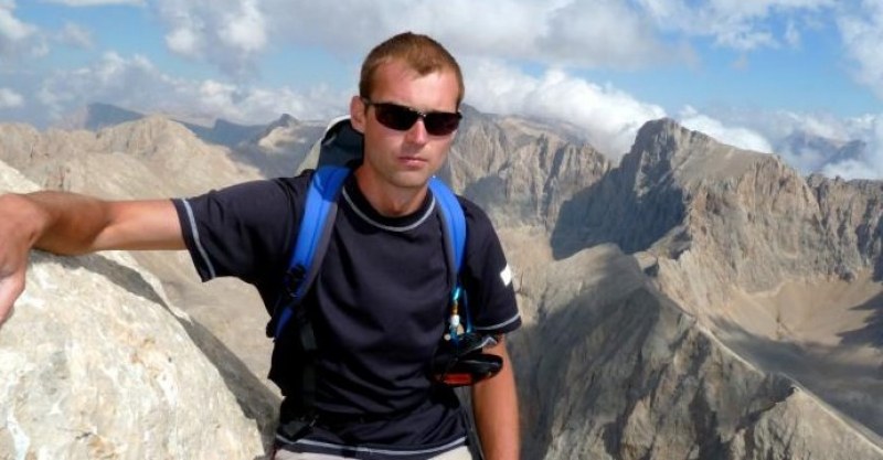 Родителите на загиналия алпинист Иван Томов събират пари да върнат тялото му