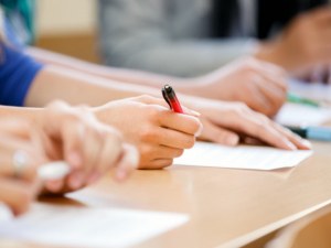 Сайтът на МОН отново работи