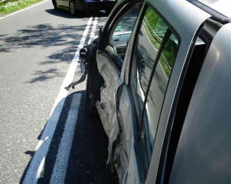 Семейство ранено в катастрофа на 