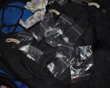 Спецакция в Столипиново! Арестуваха известен дилър, пласирал дрога чрез 11-годишно дете