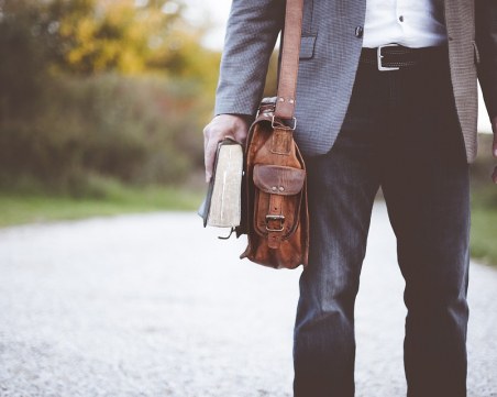 Глад за млади мъже учители. Настоящите са отдавна пенсионери