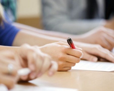 Втори и последен рунд: Над 41 хил. зрелостници се явяват на матура