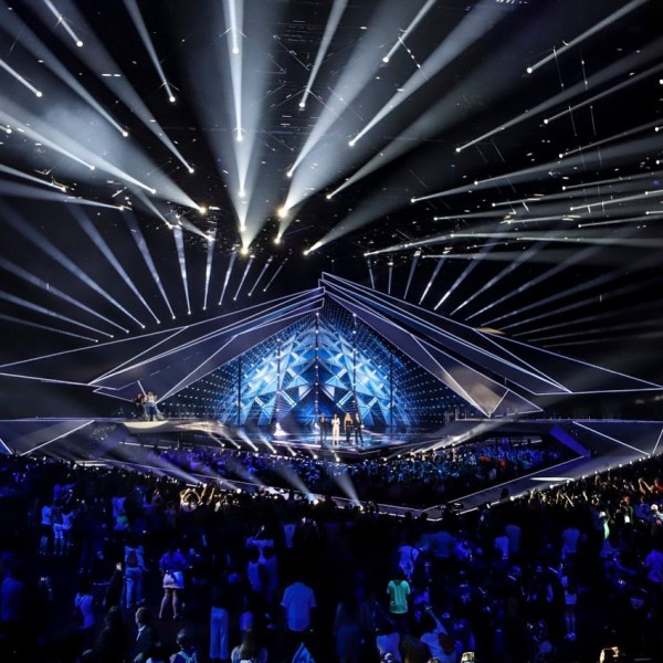 Грешната Евровизия! Вотът на журито печели Северна Македония