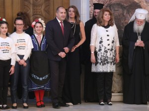 Не съм първа дама, отсече първата дама