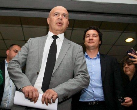 БСП мълчи до утре. Не коментират резултати, не коментират съдбата на Нинова