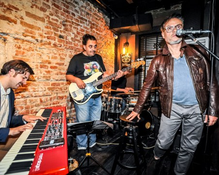 Петър Салчев изправи на крака БезистенЪ с джаз версия на 