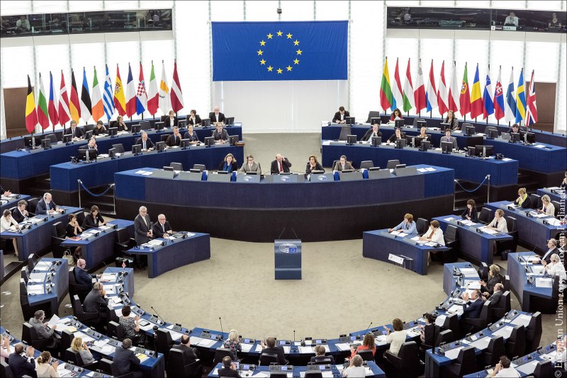 Фрагментиран Европарламент. ЕНП губи, ПЕС губи… Но се готви коалиция!?