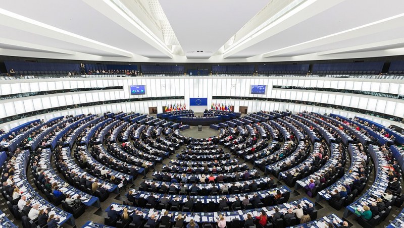 Какви са функциите на Европарламента? Защо е важно за кого гласуваме?